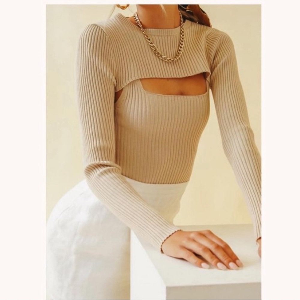 VERGE girl long sleeve knit top | Size Medium | Worn once for a few hours